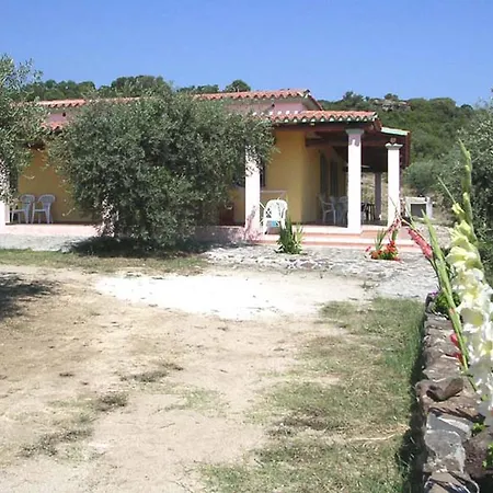 Degli Ulivi E Delle Rose Holiday home *